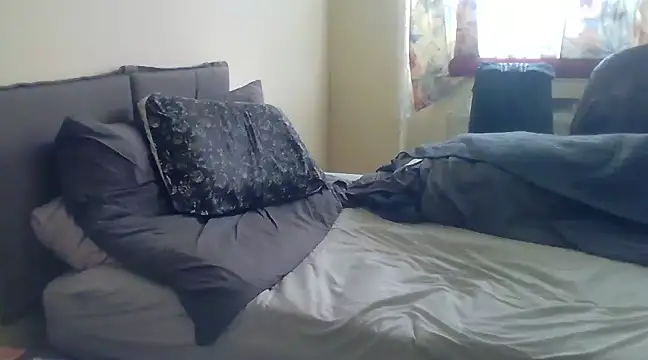 farock online show from February 8, 2025, 9:46 am