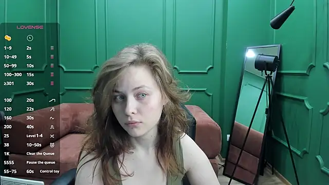 DarkErica online show from April 30, 2026, 1:40 pm