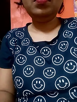 sunita-doll online show from February 2, 2026, 1:37 am