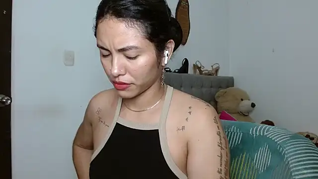 Snapshot of Sexy_Lia_ chatting on July 13, 2026, 5:40 am Sexy Lia online show from July 13, 2026, 5:40 am