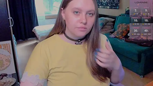 Snapshot of Alice_Dreamgirl_ chatting on August 1, 2026, 10:13 am Alice Dreamgirl online show from August 1, 2026, 10:13 am