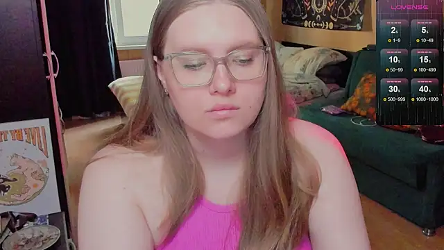 Snapshot of Alice_Dreamgirl_ chatting on July 31, 2026, 8:58 am Alice Dreamgirl online show from July 31, 2026, 8:58 am