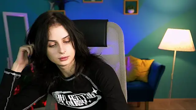 Snapshot of JadeCastle_ chatting on November 25, 2025, 4:57 am JadeCastle online show from November 25, 2025, 4:57 am