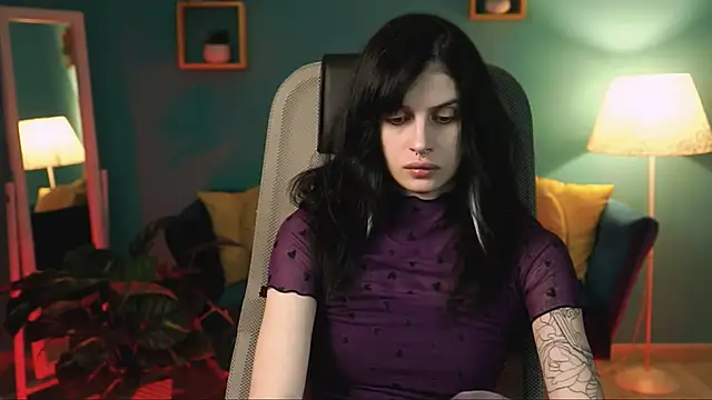 Snapshot of JadeCastle_ chatting on April 4, 2026, 5:52 pm JadeCastle online show from April 4, 2026, 5:52 pm