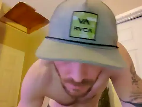 Snapshot of Huntzg23 chatting on November 24, 2025, 10:59 am Huntzg23 online show from November 24, 2025, 10:59 am