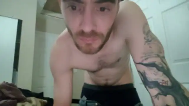 Huntzg23 online show from January 18, 2026, 11:13 am