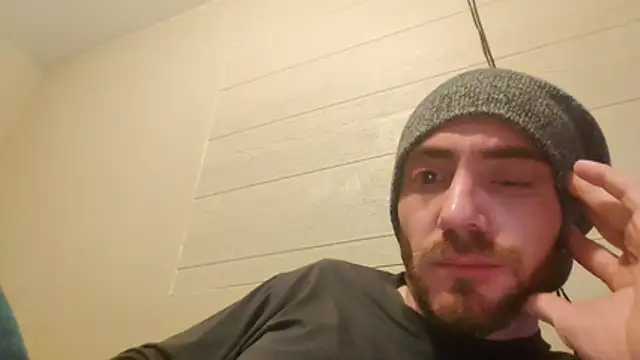 Huntzg23 online show from February 15, 2026, 7:09 am