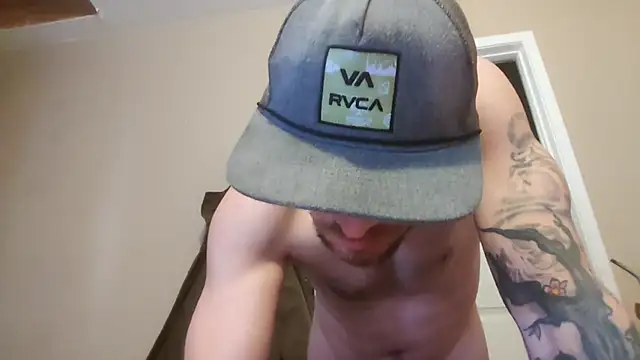 Huntzg23 online show from February 22, 2026, 8:17 am