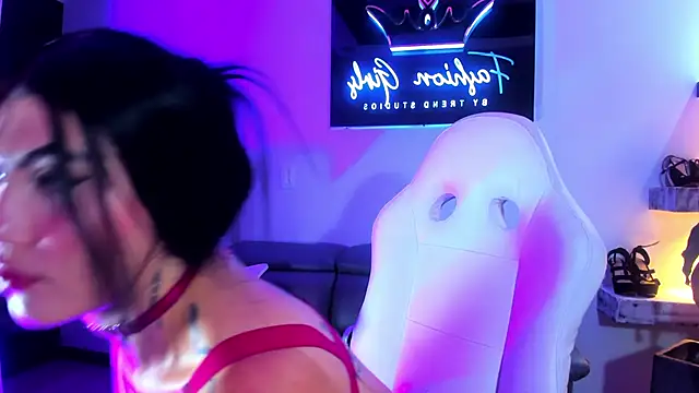 MegganLuna online show from January 8, 2025, 3:08 am