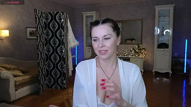 LinaJoy online show from May 8, 2026, 8:12 pm