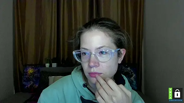 Snapshot of Alicia_redfollow chatting on October 26, 2025, 12:05 pm Alicia redfollow online show from October 26, 2025, 12:05 pm