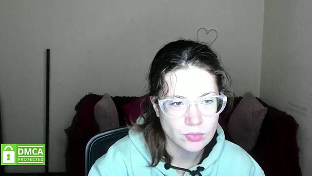 Snapshot of Alicia_redfollow chatting on October 27, 2025, 12:06 pm Alicia redfollow online show from October 27, 2025, 12:06 pm