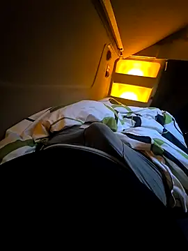 maxxxx9 online show from March 1, 2025, 8:02 am