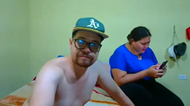 Snapshot of pecadodulce123 chatting on March 6, 2026, 1:33 am pecadodulce123 online show from March 6, 2026, 1:33 am