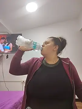 Miss balloonsmila online show from October 15, 2025, 2:21 am