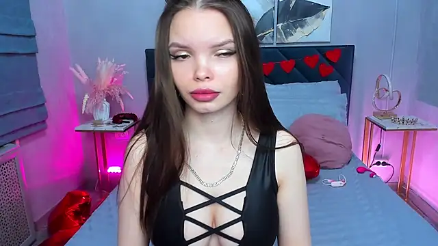 Snapshot of Curvy_Dynamite_ chatting on February 13, 2026, 1:16 am Curvy Dynamite online show from February 13, 2026, 1:16 am