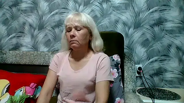 Snapshot of sakura_blonde chatting on October 9, 2025, 6:58 am sakura blonde online show from October 9, 2025, 6:58 am