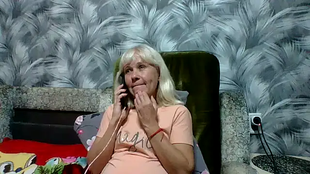 Snapshot of sakura_blonde chatting on October 11, 2025, 6:42 pm sakura blonde online show from October 11, 2025, 6:42 pm