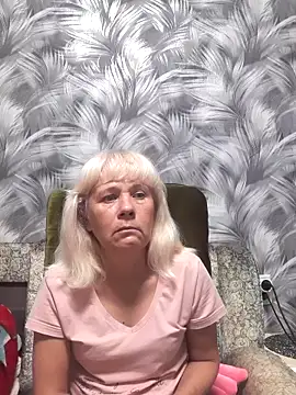 Snapshot of sakura_blonde chatting on October 10, 2025, 2:56 am sakura blonde online show from October 10, 2025, 2:56 am