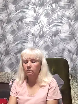 Snapshot of sakura_blonde chatting on November 11, 2025, 5:46 am sakura blonde online show from November 11, 2025, 5:46 am