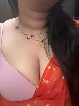 Snapshot of Akhi_Akshaya chatting on January 10, 2025, 8:04 pm Akhi Akshaya online show from January 10, 2025, 8:04 pm