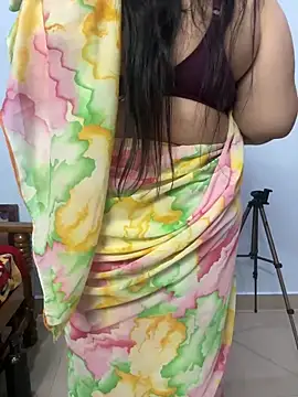 Snapshot of Akhi_Akshaya chatting on February 10, 2025, 5:52 pm Akhi Akshaya online show from February 10, 2025, 5:52 pm