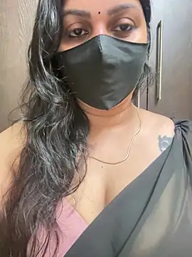 Snapshot of Akhi_Akshaya chatting on March 8, 2025, 5:54 pm Akhi Akshaya online show from March 8, 2025, 5:54 pm