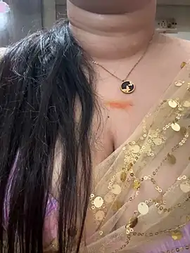 Snapshot of Akhi_Akshaya chatting on December 28, 2024, 3:59 pm Akhi Akshaya online show from December 28, 2024, 3:59 pm