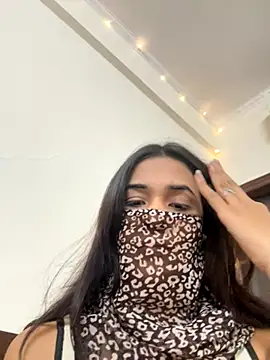 Kirti Mittal online show from November 14, 2025, 5:49 pm