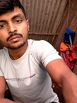 Suraj223kumar online show from October 18, 2025, 4:14 am