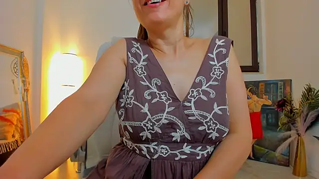 Snapshot of Julya_Anna chatting on July 18, 2026, 5:05 am Julya Anna online show from July 18, 2026, 5:05 am
