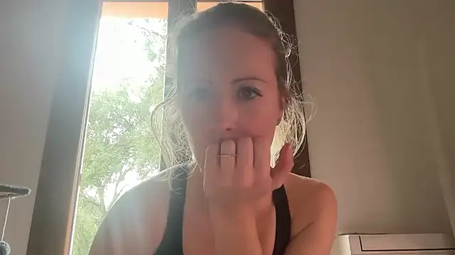 Emmy frenchie online show from January 19, 2026, 12:42 pm