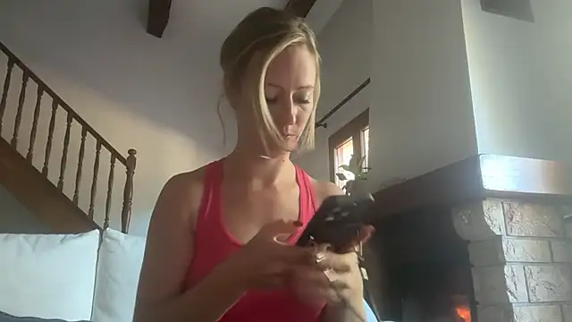 Emmy frenchie online show from November 25, 2025, 9:53 am