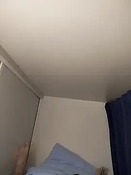 Snapshot of Away_Smit chatting on February 9, 2026, 1:53 pm Away Smit online show from February 9, 2026, 1:53 pm