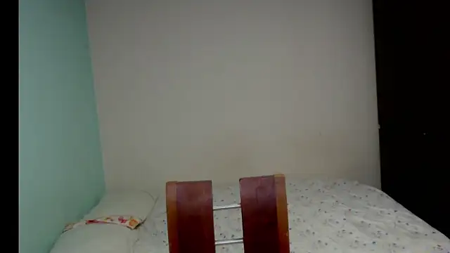 arianna ros3 online show from February 9, 2026, 1:58 am