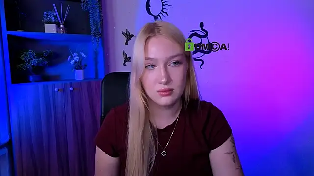 Snapshot of playful_sophie chatting on July 22, 2026, 7:16 pm playful sophie online show from July 22, 2026, 7:16 pm