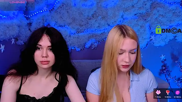 Snapshot of playful_sophie chatting on June 6, 2026, 7:30 pm playful sophie online show from June 6, 2026, 7:30 pm