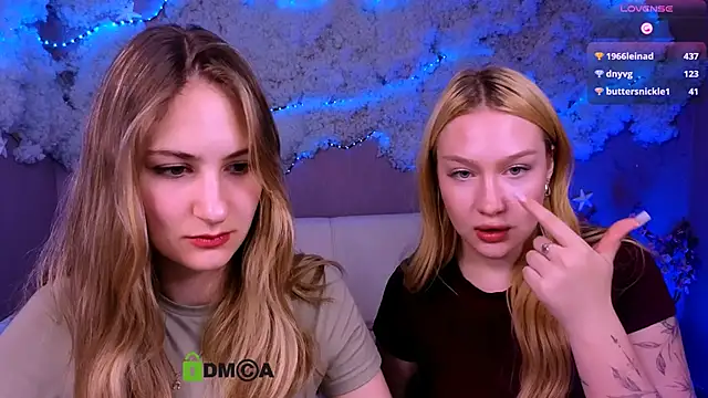 Snapshot of playful_sophie chatting on June 11, 2026, 2:53 am playful sophie online show from June 11, 2026, 2:53 am