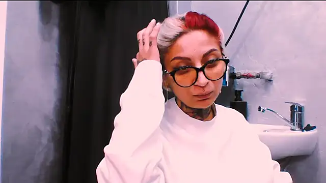 Lucky Deniz online show from November 23, 2025, 10:03 am