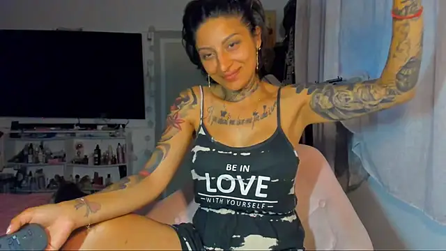 Snapshot of Lucky_Deniz chatting on July 30, 2026, 5:45 pm Lucky Deniz online show from July 30, 2026, 5:45 pm