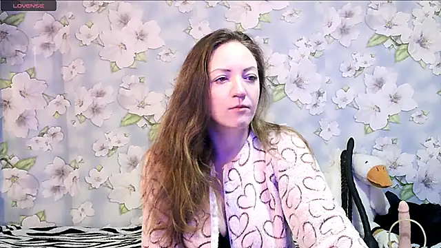 Snapshot of KattyLuuu chatting on February 14, 2025, 8:26 pm KattyLuuu online show from February 14, 2025, 8:26 pm
