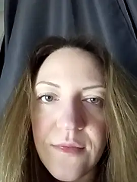 Snapshot of KattyLuuu chatting on February 22, 2026, 6:09 pm KattyLuuu online show from February 22, 2026, 6:09 pm