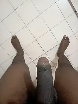 tharu111111 online show from January 31, 2026, 7:12 pm