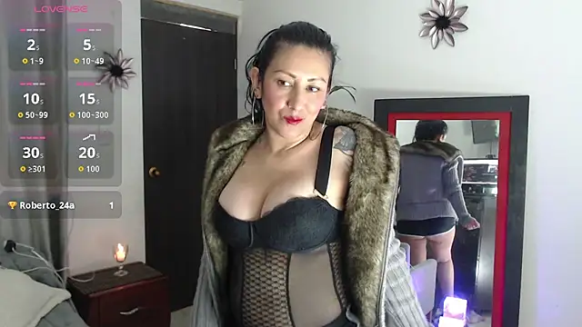 Snapshot of mrs_deborah chatting on September 14, 2025, 1:44 pm mrs deborah online show from September 14, 2025, 1:44 pm