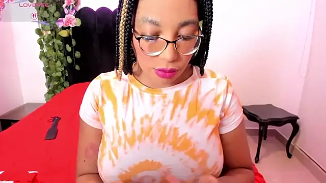 AmyBriiggs online show from March 16, 2026, 4:42 am