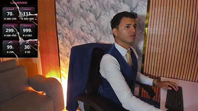 Snapshot of Hideintheoffice chatting on October 11, 2025, 11:50 pm Hideintheoffice online show from October 11, 2025, 11:50 pm