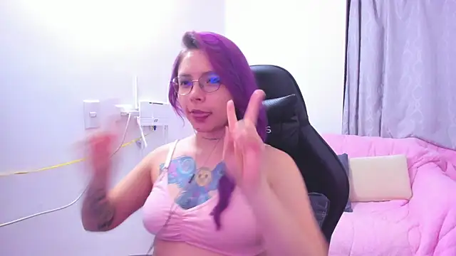 LilSasha online show from April 29, 2026, 3:32 am