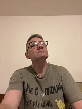 loverman2941 online show from February 2, 2026, 8:02 am