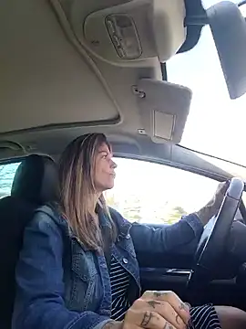 sansan2411 online show from March 3, 2026, 1:29 pm