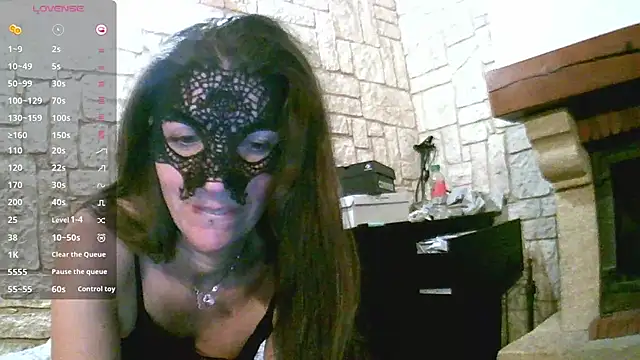 sansan2411 online show from February 21, 2025, 9:00 pm